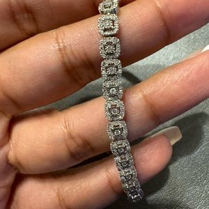2 carat white gold bracelet